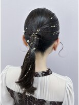 プルクラ ロッポンギ(Pulchra ROPPONGI)&nbsp;金箔・パール・ポニーテールスタイル