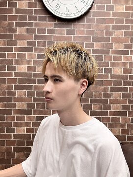 クリエイティブ ヘアー ワタナベ(Creative Hair Watanabe) ツーブロック/アップバングショート