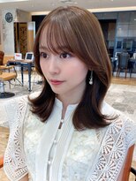 ラルユー 金山(LallYou)&nbsp;韓国風レイヤー/外ハネくびれ/ミディアムレイヤー/ぱっつん前髪