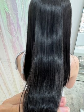 スーパーシーン(SUPER SCENE) MEN’S HAIR/ブルーブラック/フェザーパーマ/宜野湾