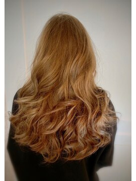 DAMANI 表参道 髪質改善/ヘッドスパ/ハイライト/白髪染め/白髪ぼかし/縮毛矯正 似合わせカット/ミディアムレイヤーカット[表参道駅]