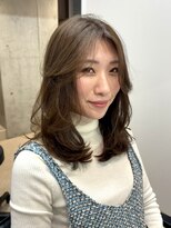 エレノア 藤沢(Eleanor)&nbsp;ミディアムレイヤー/アッシュベージュ