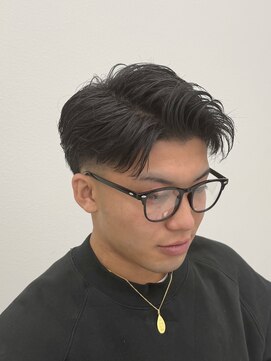 トウキョウ クラシック バーバー タウン(TOKYO CLASSIC BARBER TOWN) アップバング