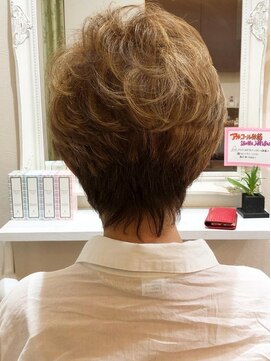 アウラ(AULA) 【79.ミセス×ショートカット・ボブ×パーマ】縮毛矯正も人気