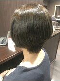 ショートボブ