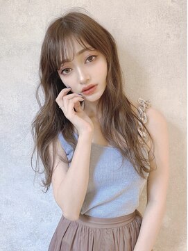 ソワリー 栄(THOiRY) 小顔カットが得意なスタイリストby坂元