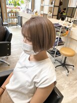 ヘアメイク ゼロ(0)&nbsp;ハイトーンパツンショート