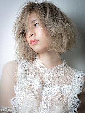 カバーヘア ブリス 川口(COVER HAIR bliss) ホワイトブリーチくせ毛風小顔ボブショートv川口10代20代30代