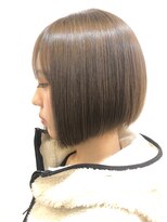 ゼストカロン(ZEST Kalon)&nbsp;前下がりクールショートボブ×透明感アッシュグレージュ