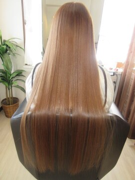 コア フィール ア デイ(COIFFURE A DAY) 【M3D】ストレートロング