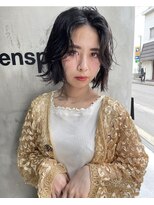 スリー(three)&nbsp;bob  顎ライン