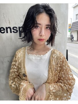 スリー(three) bob  顎ライン