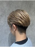 20代30代40代に人気!センターパート×ミルクティーベージュ