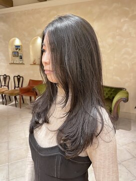 ビュートリアム265(BEAUTRIUM 265) ロングレイヤー/黒髪ロング/レイヤーカット/銀座/丸の内/有楽町