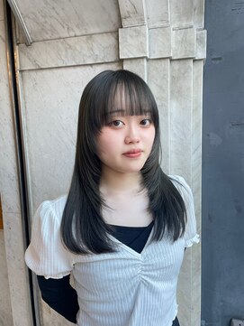 リアン(Lien) 顔まわりレイヤー、オリーブグレージュ