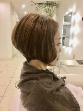 サロン ド コワフュールシェ トモ(salon de coiffure chez tomo) グラディションボブ