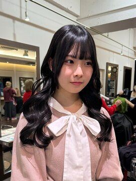 ヘアーアンドメイク ビス(HAIR&MAKE bis) フェイスレイヤーカット/顔周りカット【NOKA】