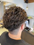 メンズ濡れ感スタイル×20代おしゃれ感