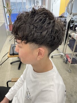 ウォーク(woke) メンズパーマ