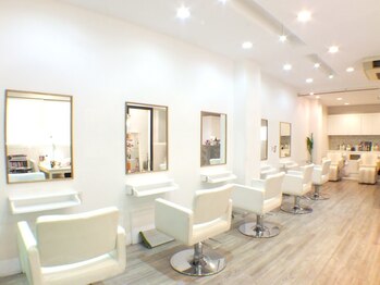 ヘアーケー(hair K)の写真/“私らしい”美しさを育む特別な場所☆素材を生かした似合わせテクで、新しい魅力が花開く♪