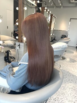 ロール 博多(Role) 縮毛矯正/髪質改善/ミディアムレイヤー/酸性ストレート/透明感