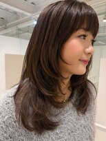 ルーム(room)&nbsp;上品に整う大人のツヤ+レイヤーカット