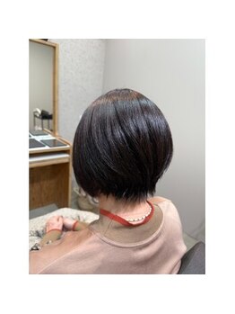 ソト(soto)の写真/ショートヘアはシルエットが命！360°どこから見てもかわいく小顔見せが叶う、ワンランク上の垢抜け髪へ♪