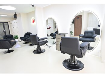 HM hair salonの写真/【駒込】最新羽エクステ取り扱い☆丁寧なカウンセリングで、お手入れが楽なスタイルご提案します♪