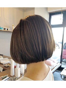 ヴェレ(vere) サラサラストレートボブ