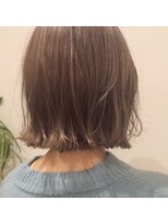 マウロア(MAULOA)&nbsp;"ウルフボブ こっくりグレージュcolor"ayumi