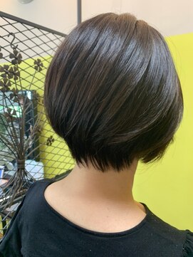 アングル(angle) [angle/西新駅]立体ショート