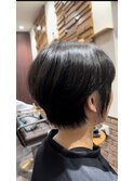 立体感シースルーバングコンパクトショートスタイル小顔黒髪