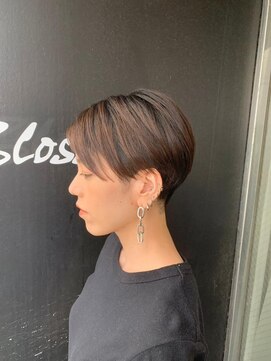 オナー(honor) 20代30代40代小顔ハンサムショートアッシュ