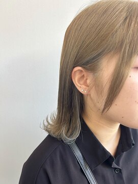 セダクション 道後樋又店(Seduction) 松山市/10代/20代/30代/40代/夏っぽいホワイトグレー