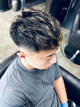 ヴァーヴヘアーファウンデーション(Verve Hair Foundation) スキンフェード