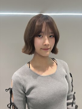 ジェム(GEM) 【暖音】ブラウンカラー外ハネボブで大人可愛く♪