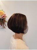 襟足短めショートボブ