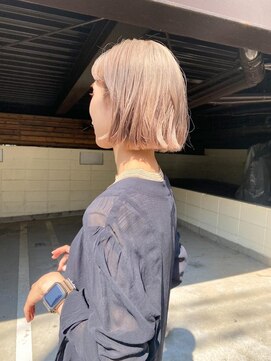 ナル(nalu.) ベージュカラー/ホワイトベージュ/ボブ/重めボブ