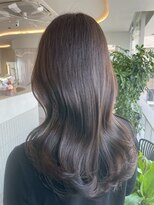 ビビバイベル(BiVi by BHEL)&nbsp;桑名ロングレイヤーカットハッシュカット透明感カラー重めロング