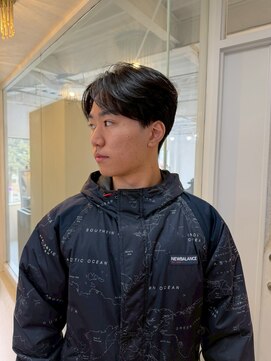 ソイクフ(SOY KUFU) センターパートメンズラウンドマッシュフェザーショート