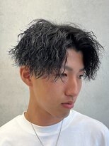 ルースト 南堀江店(ROOST)&nbsp;刈り上げセンターパート/波巻きツイストスパイラル/南堀江