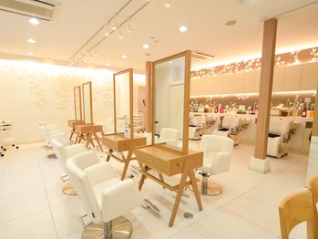 ブリリアント ルア 国立店の写真/丁寧な接客,施術が自慢◎希望通りのスタイルはもちろん、元気をもらえるヘアサロン*[国立/国立駅]