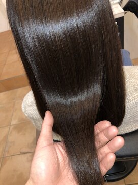 アコンプリッシュ 代官山 恵比寿(accomplish) ミルキーアクアミネコラ