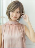 大人かわいいフェミニンショートボブ