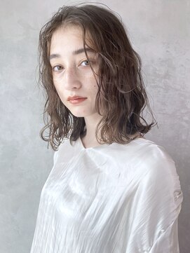 アイティー バイ アルバム 中野店(IT by ALBUM) ウェーブロブ_オリーブカラーハイライトカラー_7950