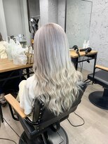 ワン(ONE)&nbsp;ホワイトシルバー