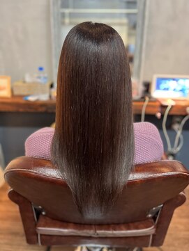 スローネ(THRONE) 縮毛矯正／トリートメント／新宿／20代30代40代