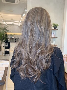 タカハシ ヘア アンド スパ(TAKAHASHI HAIR&SPA) 白髪ぼかしクリーミーハイライト