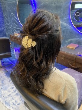 ラズリー(Lazliy) ハーフアップ