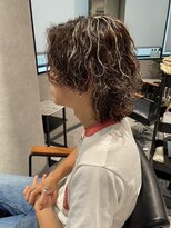 ネクストネオ 静岡(NEXT NEO)&nbsp;【櫻田】センターパートウルフ波巻きスパイラルハイライト